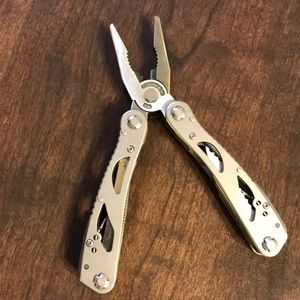Leatherman multi tool